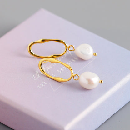 Baroque Irregular Water Pearl Earrings: Unique and Fashion Style